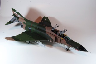 F-4E Phantom II (1).jpg